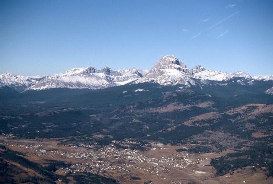 Crowsnest Mountain